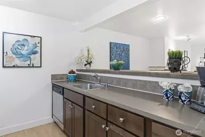 300 N 130th Street W #2205, Seattle, WA 98133 - Photo 14