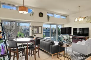 530 Broadway E, Seattle, WA 98102 - Photo 2
