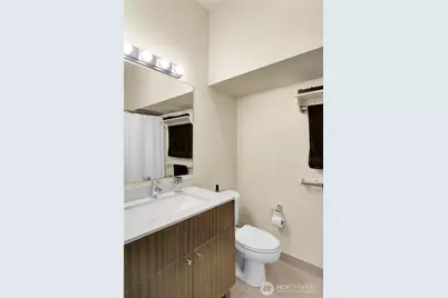 530 Broadway E #328, Seattle, WA 98102 - Photo 8