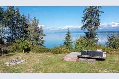 2681 S East Camano Dr, Camano Island, WA 98282 - Photo 40