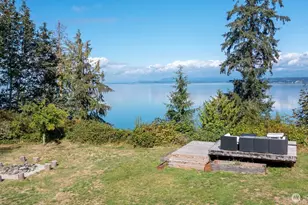 2681 S East Camano Dr, Camano Island, WA 98282 - Photo 40