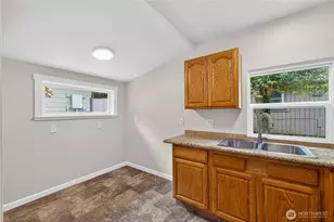 501 35th St, Anacortes, WA 98221 - Photo 12