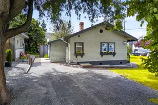 501 35th St, Anacortes, WA 98221 - Photo 8