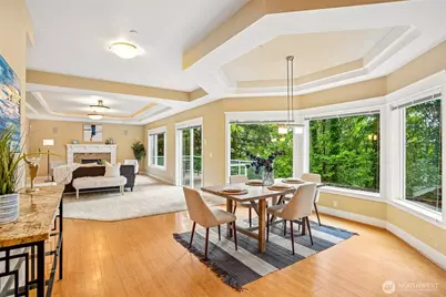 13128 SE Newport Way, Bellevue, WA 98006 - Photo 16