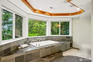 13128 SE Newport Way, Bellevue, WA 98006 - Photo 26