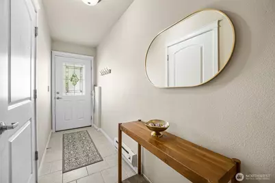 524 Pilchuck Path, Everett, WA 98201 - Photo 2