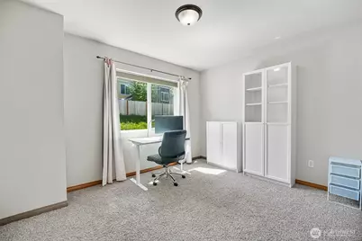 524 Pilchuck Path, Everett, WA 98201 - Photo 16