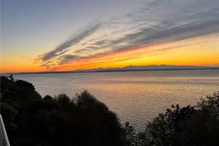 9233 Olympic View Dr, Edmonds, WA 98020 - Photo 38
