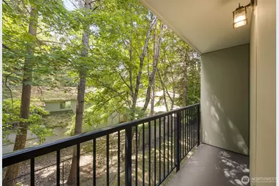 13717 Linden Avenue N #221, Seattle, WA 98133 - Photo 12