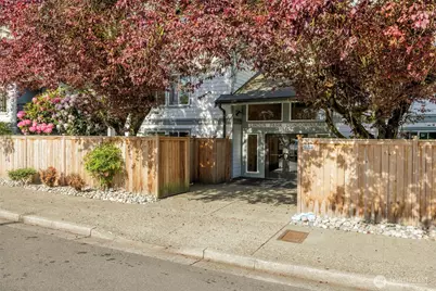 13717 Linden Avenue N #221, Seattle, WA 98133 - Photo 4