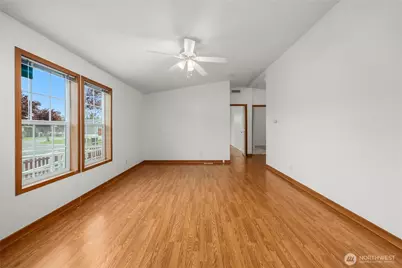 337 Redwood Street, Enumclaw, WA 98022 - Photo 14