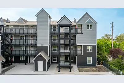 705 N State Street #404, Bellingham, WA 98225 - Photo 2