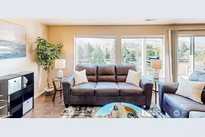808 West Manson Highway #B203, Chelan, WA 98816 - Photo 4
