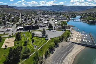 808 W Manson Hwy, Chelan, WA 98816 - Photo 26