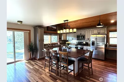 8 Julian Bay, Republic, WA 99166 - Photo 2
