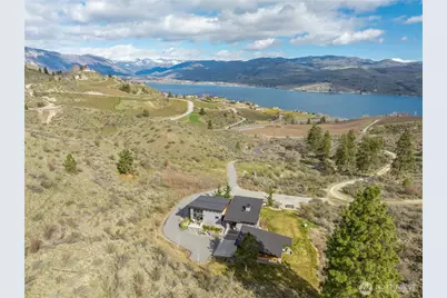 111 Hawks Meadow Road, Chelan, WA 98816 - Photo 2
