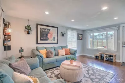 10644 2nd Place SW, Seattle, WA 98146 - Photo 2