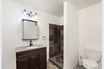 1046 W Gem Avenue, Moses Lake, WA 98837 - Photo 18