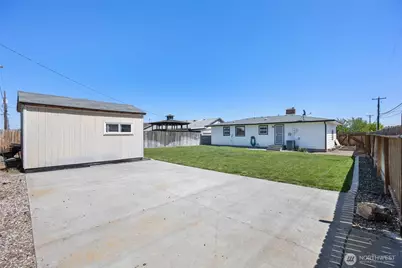 1046 W Gem Avenue, Moses Lake, WA 98837 - Photo 28