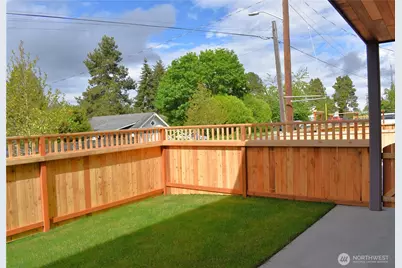 10202 44th Avenue SW, Seattle, WA 98146 - Photo 36