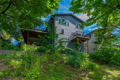 5643 16th Avenue SW, Seattle, WA 98106 - Photo 2