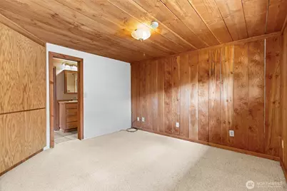 38509 Orville Road E, Eatonville, WA 98328 - Photo 16
