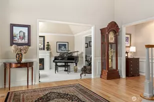 22519 SE 46th Pl, Sammamish, WA 98075 - Photo 4