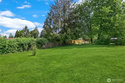20908 93rd Street E, Bonney Lake, WA 98391 - Photo 24