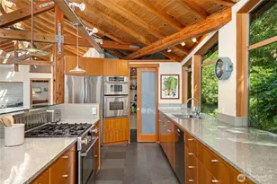 16221 Reitan Rd NE, Bainbridge Island, WA 98110 - Photo 22