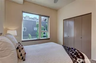 375 Kirkland Ave, Kirkland, WA 98033 - Photo 14