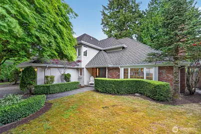 12610 NE 68th Place, Kirkland, WA 98033 - Photo 2