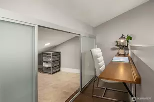 998 NE High St, Issaquah, WA 98029 - Photo 28