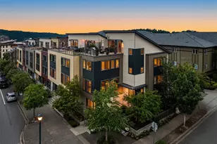 998 NE High St, Issaquah, WA 98029 - Photo 34