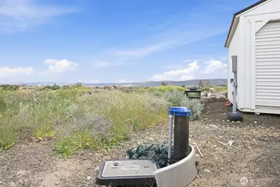 130 Red Tail Road, Yakima, WA 98908 - Photo 32