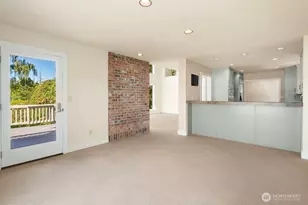 6225 77th Ave SE, Mercer Island, WA 98040 - Photo 8