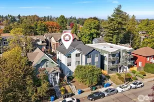 5255 Brooklyn Ave NE, Seattle, WA 98015 - Photo 2
