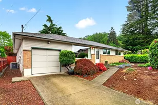 8035 S 116th St, Seattle, WA 98178 - Photo 2