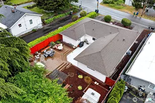 8035 S 116th St, Seattle, WA 98178 - Photo 6