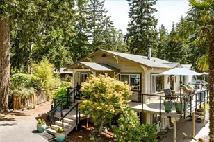 568 Dolphin Dr, Freeland, WA 98249 - Photo 4