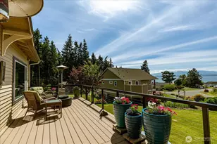 568 Dolphin Dr, Freeland, WA 98249 - Photo 28