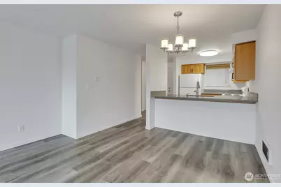 4895 76th Street SW #D-302, Mukilteo, WA 98275 - Photo 10