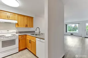 4895 76th St SW, Mukilteo, WA 98275 - Photo 6