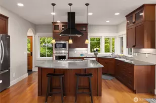 4548 Island Ave NE, Bainbridge Island, WA 98110 - Photo 14