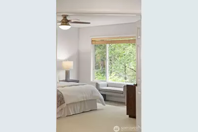1021 271st Avenue SE, Sammamish, WA 98075 - Photo 28
