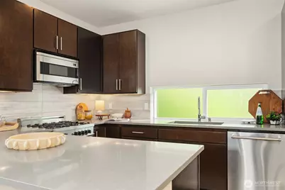 2409 NW 64th Street, Seattle, WA 98107 - Photo 8
