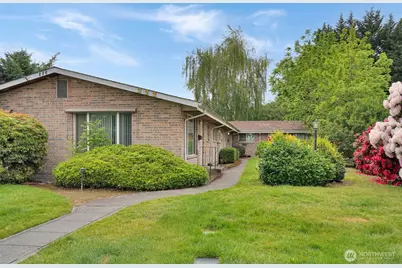 322 7th Street SW #1-4, Puyallup, WA 98371 - Photo 1