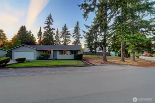 8305 214th Pl SW, Edmonds, WA 98026 - Photo 2
