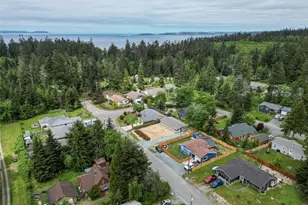 425 Mitchell Dr, Coupeville, WA 98239 - Photo 4