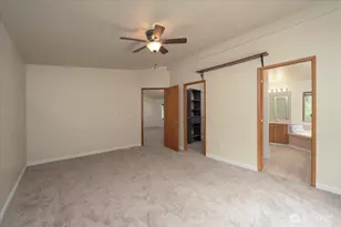 2579 Green Acres Ln, Oak Harbor, WA 98277 - Photo 18