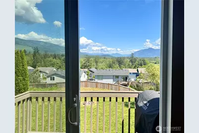 1305 Cascadia Drive, Sedro Woolley, WA 98284 - Photo 10